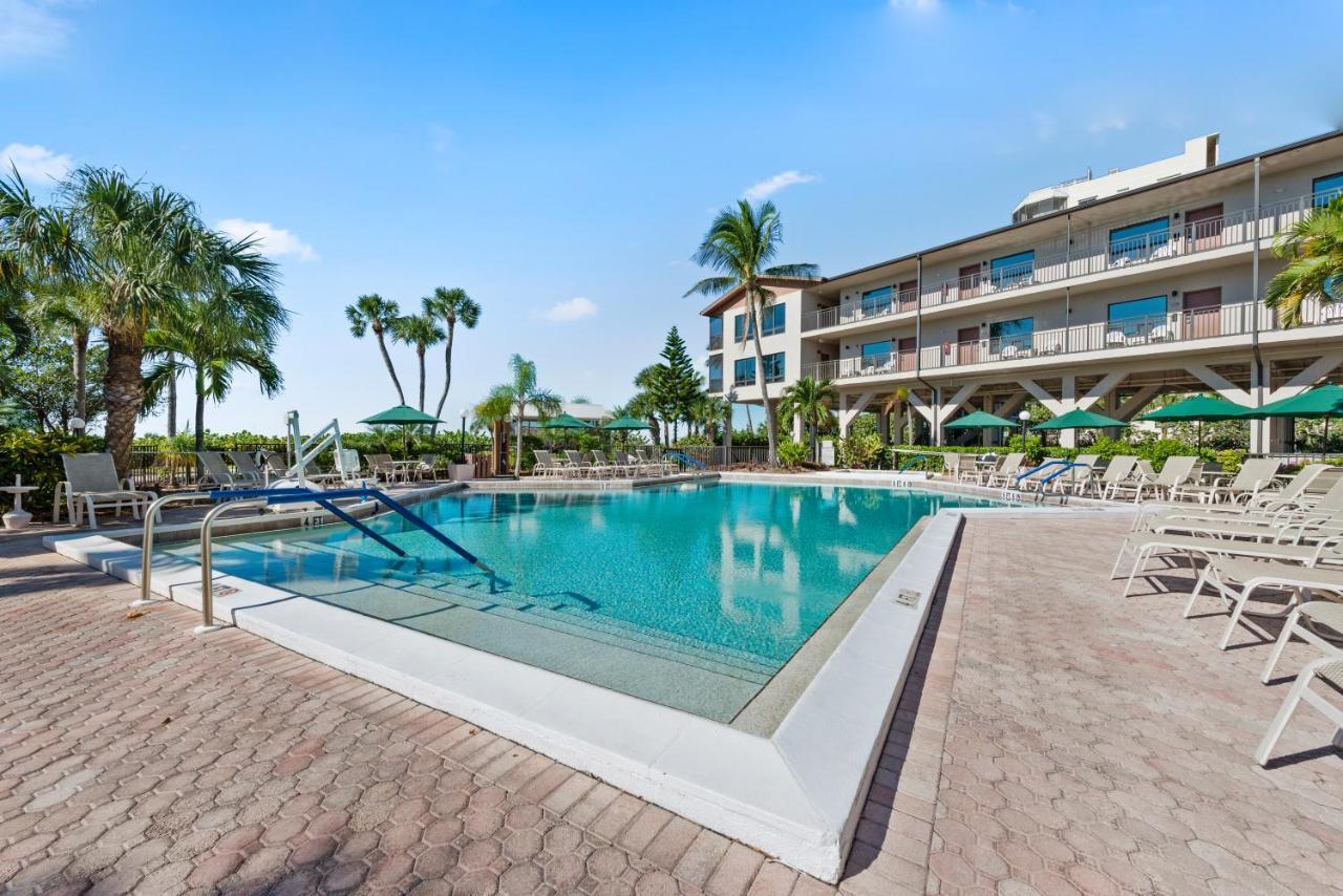 Caribbean Beach Club フォートマイヤーズビーチ エクステリア 写真